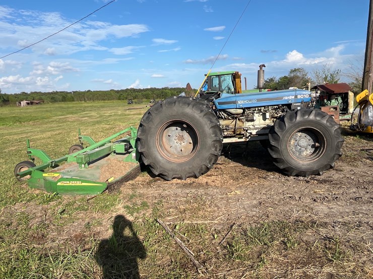 new-holland-8010-image-4