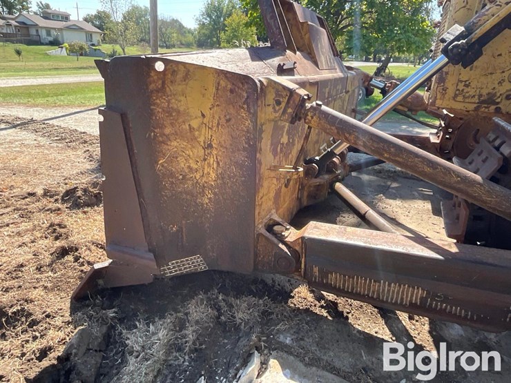 1973-caterpillar-d9g-dozer-image-10