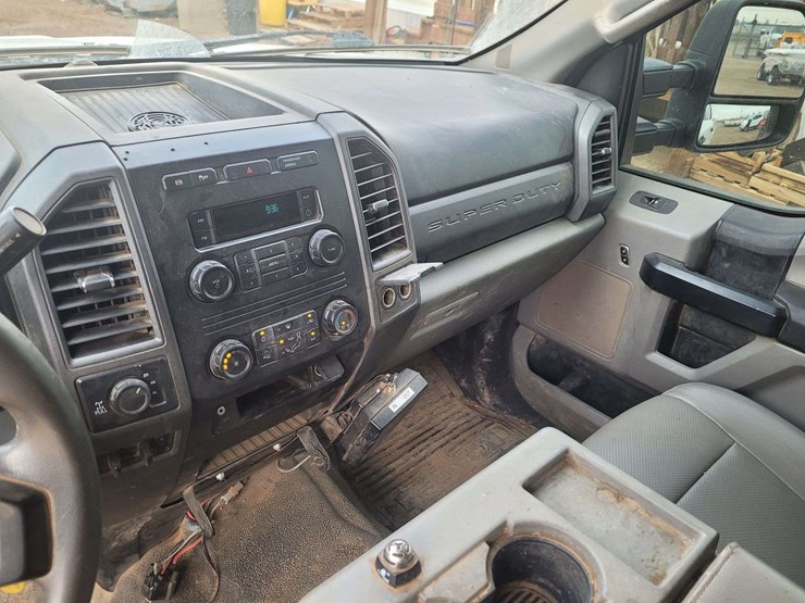 2018-ford-f350-image-11