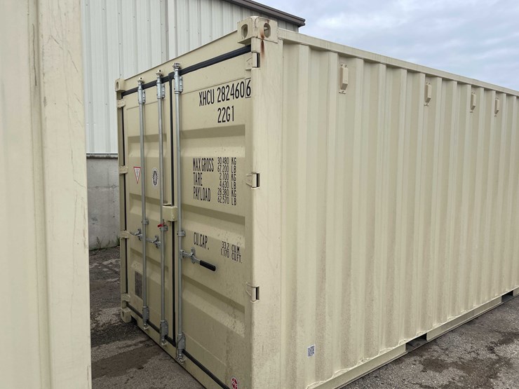 #1385-•-20'-shipping-container-(of)-image-2