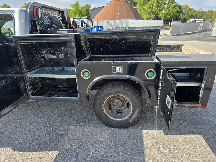 2017-gmc-sierra-3500-image-69