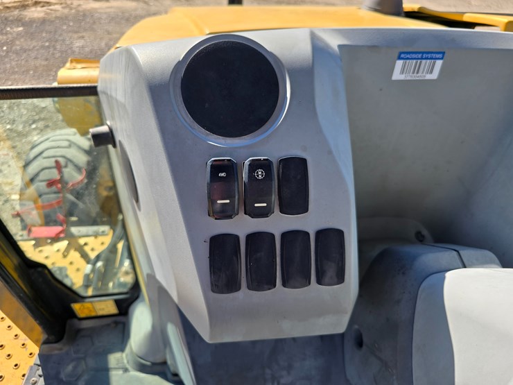 caterpillar-415f2-il-image-64