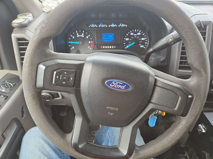 2019-ford-f350-image-18