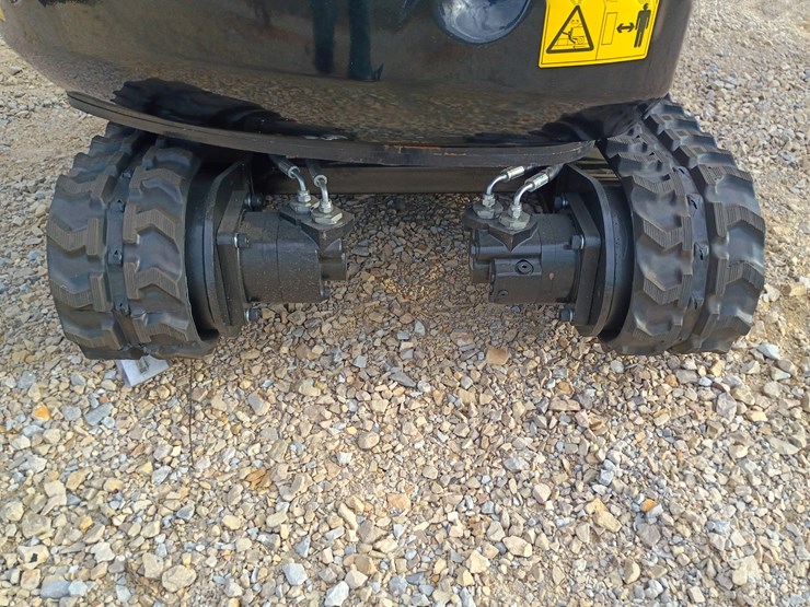 #l57-003-•-2025-tpm-16-mini-excavator-(gasoline)-image-11