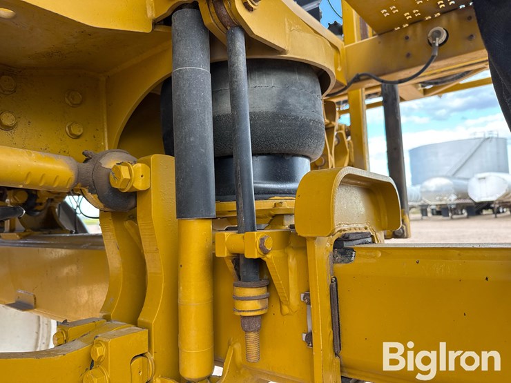 2001-ag-chem-rogator-1274-image-17