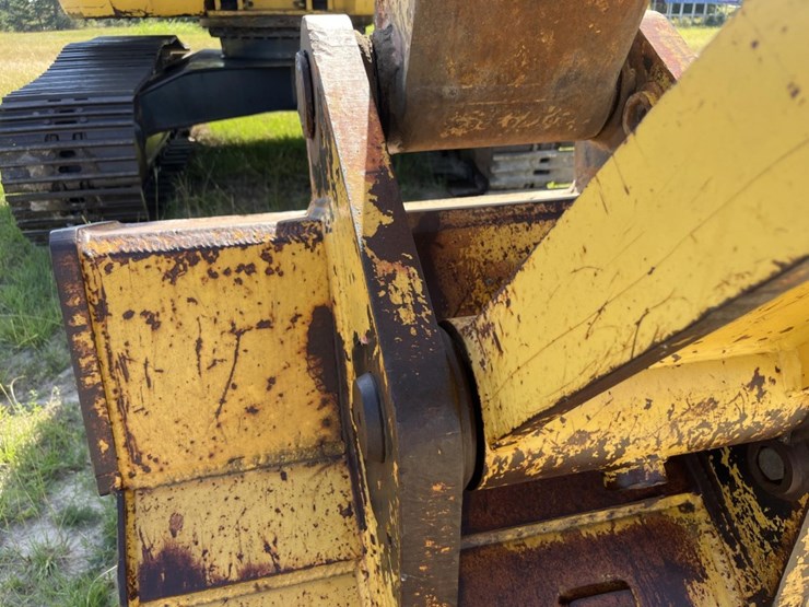 komatsu-pc228us-lc-image-23