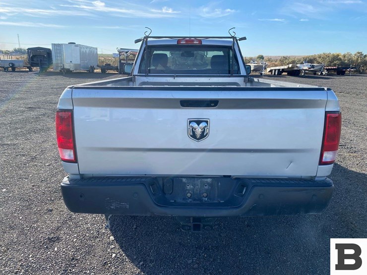 2018-ram-1500-pickup-image-4