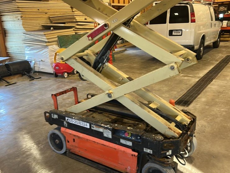 2018-jlg-1932r-image-34