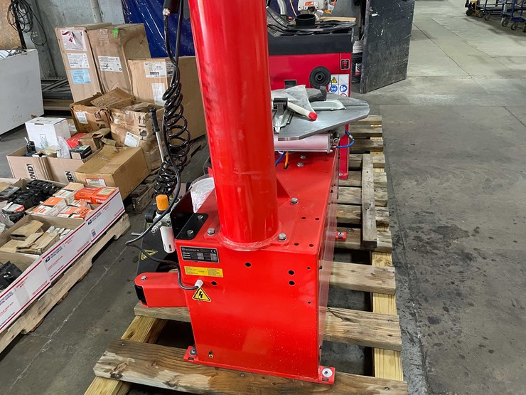 #8524-•-tire-changer-(e)-image-28