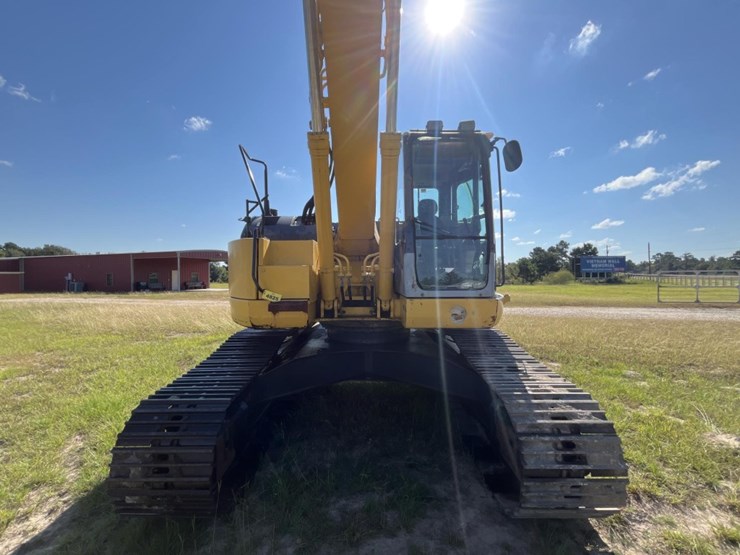 komatsu-pc228us-lc-image-9