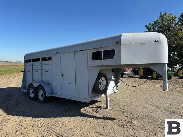 1991-american-trailers-&-saddle-gooseneck-horse-trailer-image-8