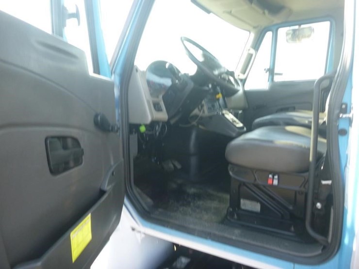 2011-international-durastar-4300-image-20