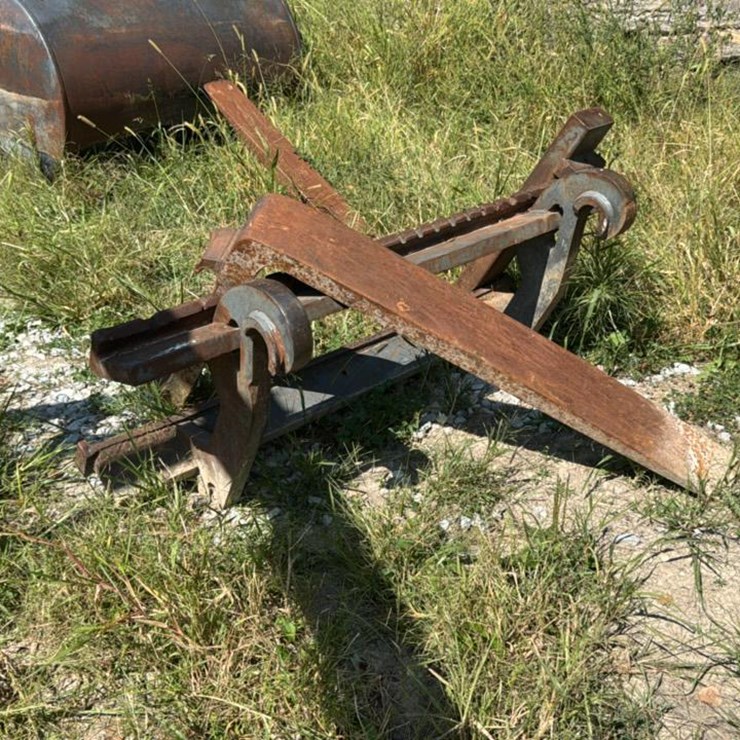 #2850 • Loader Forks