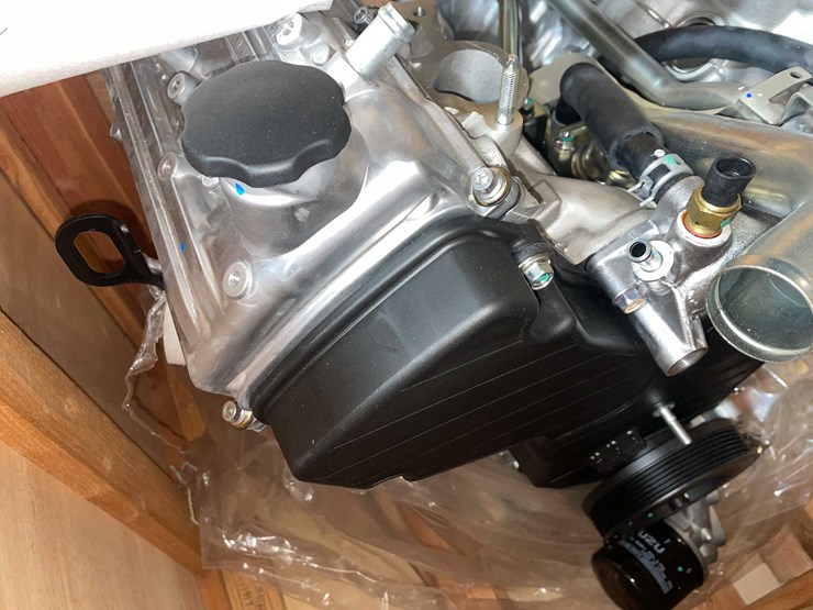 #8616-•-isuzu-trooper-engine-(e)-image-11