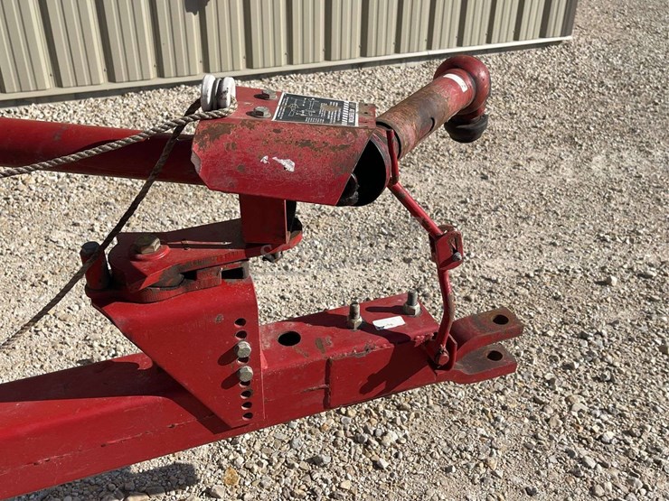 new-holland-565-image-11