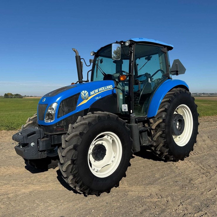 2014 NEW HOLLAND T4.105