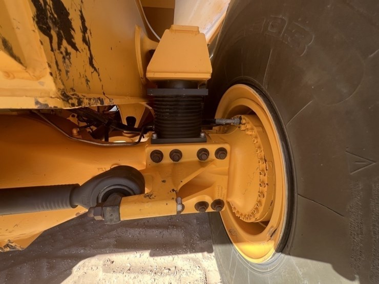 2020-volvo-a60h-image-30