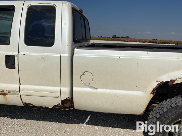 2001-ford-f350-image-12