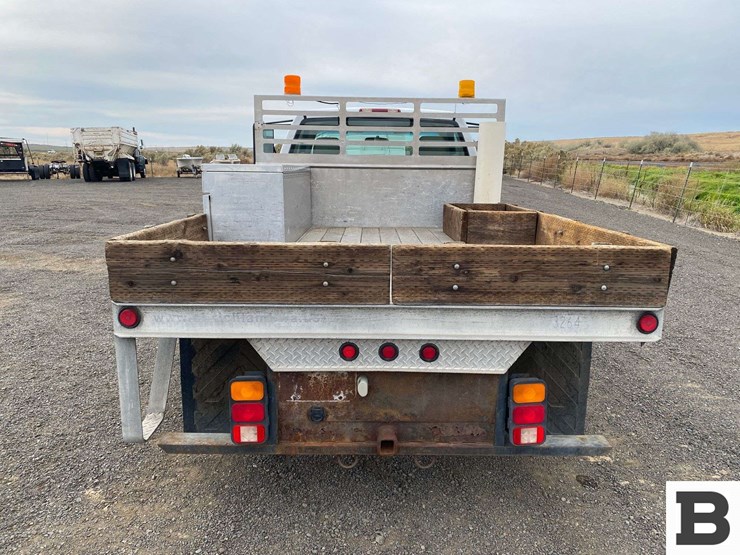 2004-chevrolet-silverado-3500-image-4