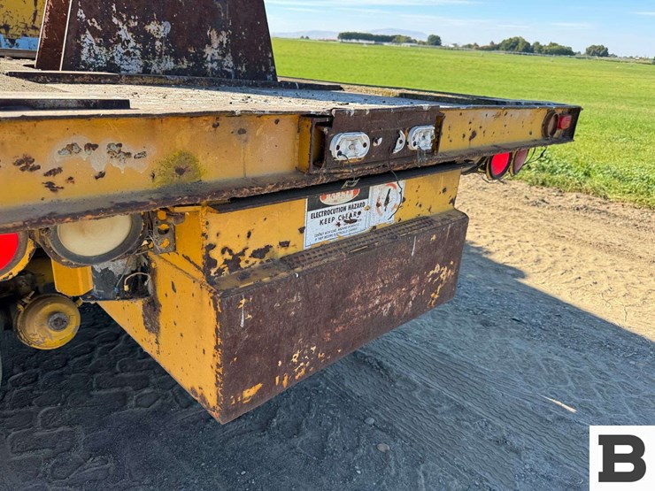 1969-mack-boom-truck-image-28