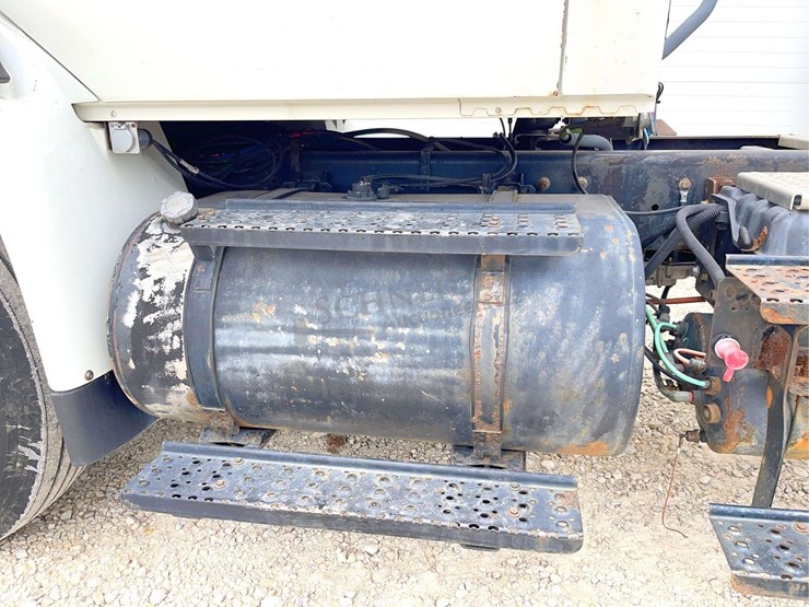 2007-international-durastar-4400-image-73