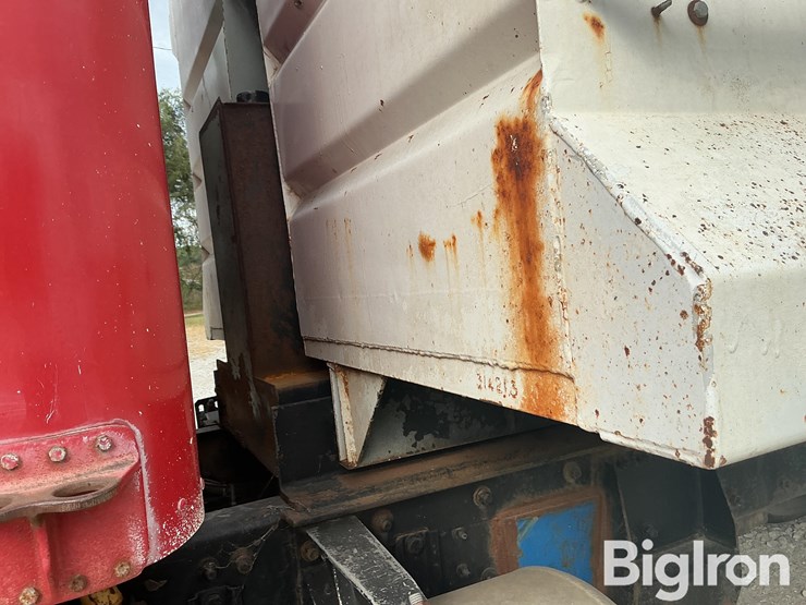 1994-freightliner-fld120-image-12