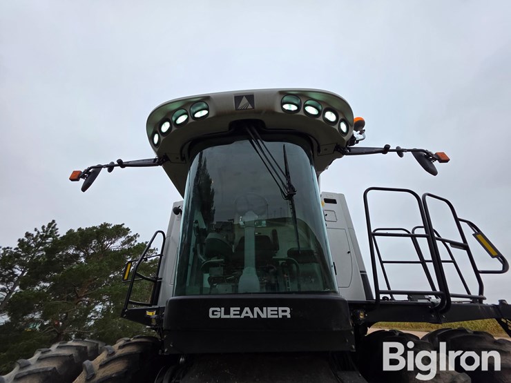 2008-gleaner-a86-image-9