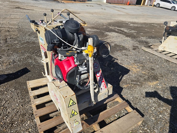 #22359-•-concrete-saw-image-4