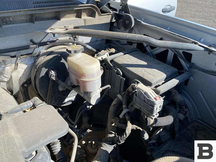 2017-chevrolet-silverado-1500-image-26