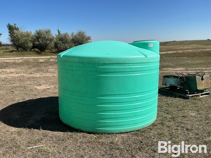 1500-gallon-poly-water-storage-tank-image-5