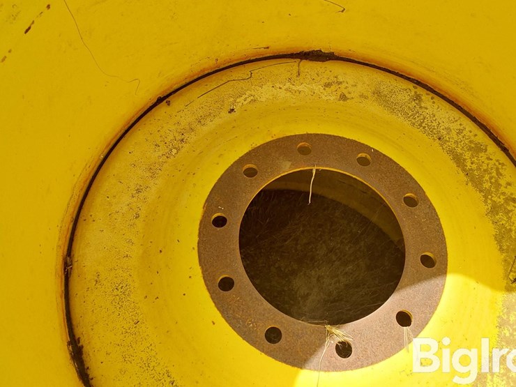 firestone-flotation-23-deep-tread-38x50.00x32-floater-tires-&-rims-image-16