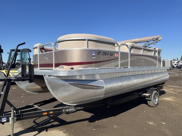 2011-unknown-trailer-image-1