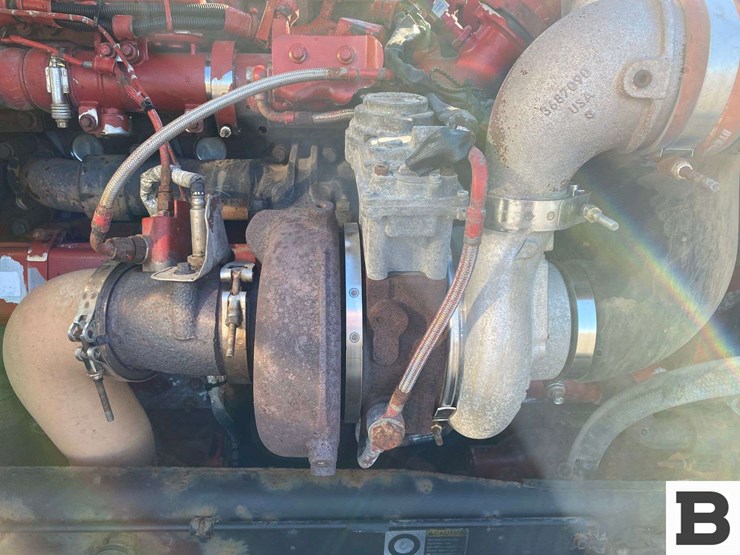 2013-peterbilt-367-image-48