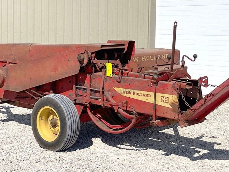 new-holland-275-image-6