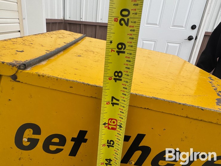 antique-anco-windshield-wiper-display-image-10