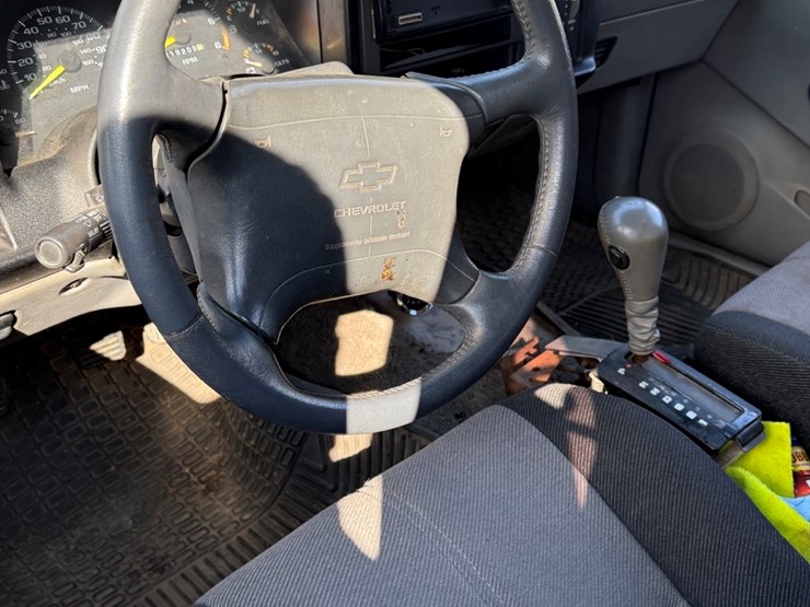 1996-chevrolet-s10-image-8