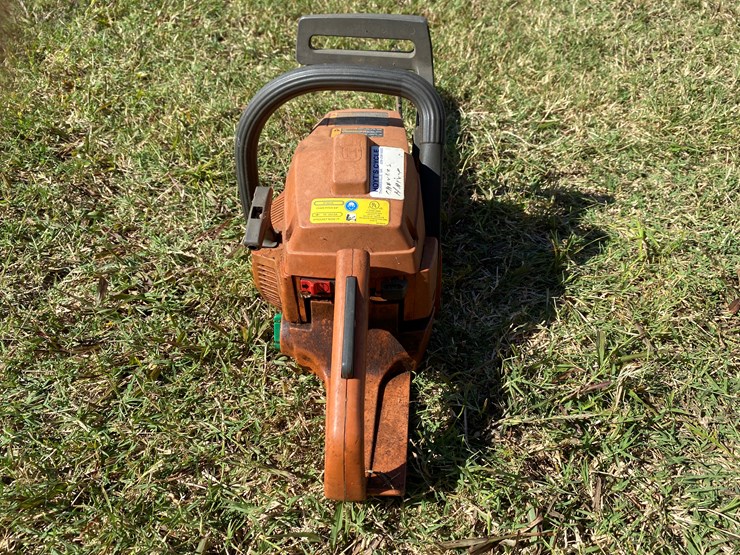 #98-•-#212-•-husqvarna-gas-powered-chain-saw;-poulanpro-gas-powered-hedge-trimmer;-troy-bilt-2-cycle-string-trimmer-image-4