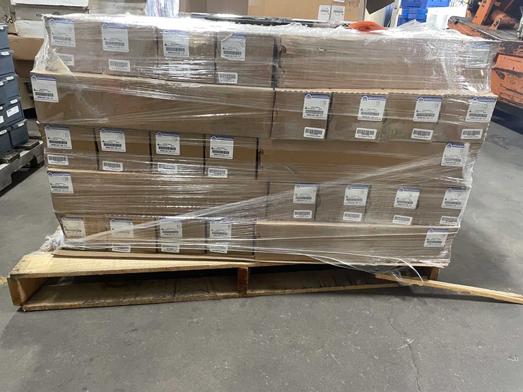 #8617-•-pallet-of-new-wiper-blades-(f)-image-3