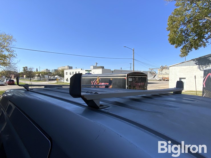 2010-ford-transit-connect-image-12