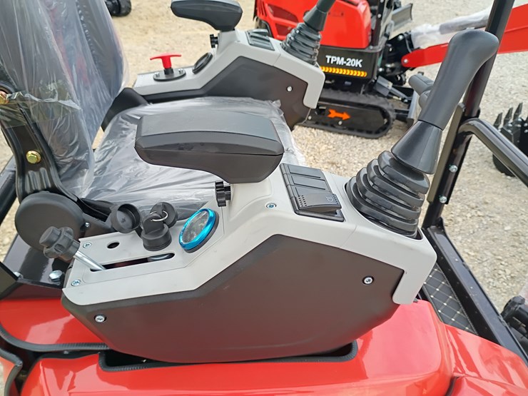 #l57-011-•-2025-tpm-20k-mini-excavator-(diesel)-image-13
