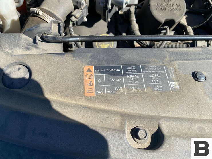 2018-ford-explorer-image-35