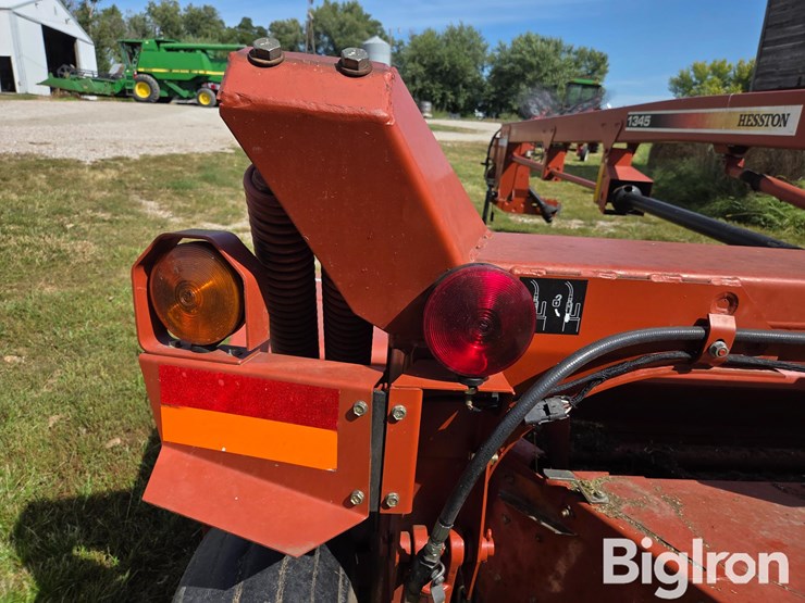 2003-hesston-1345-image-13