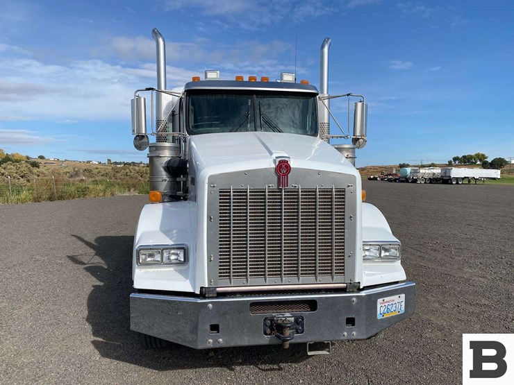 2013-kenworth-t800-image-9