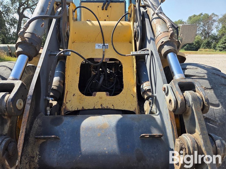 1997-deere-tc44h-image-10