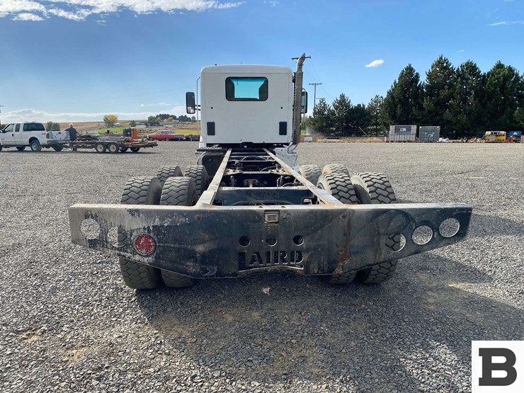 2017-kenworth-t880-image-4