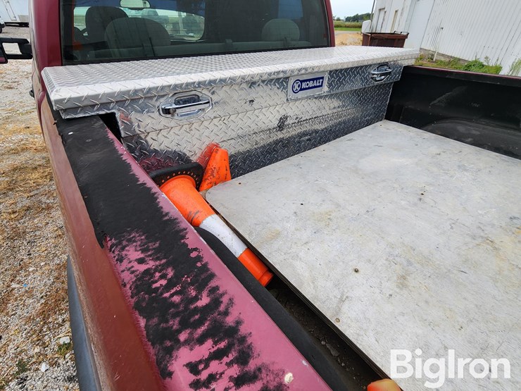 2005-chevrolet-silverado-2500-image-17