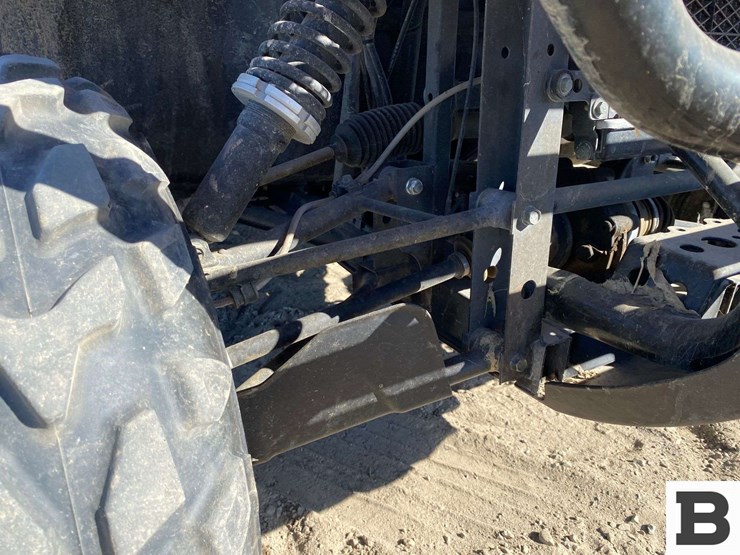 kymco-uxv-500-image-11