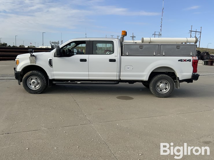 2017-ford-f350-xl-image-8
