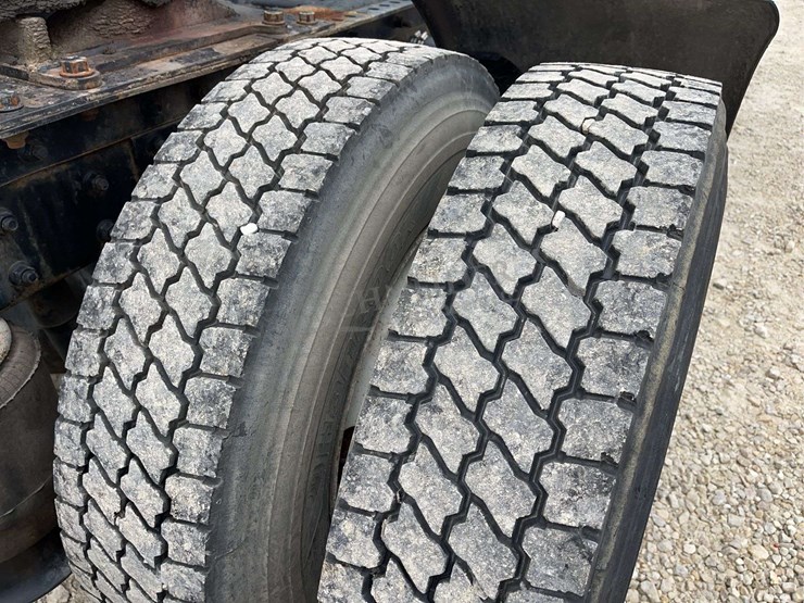 2007-international-durastar-4400-image-29