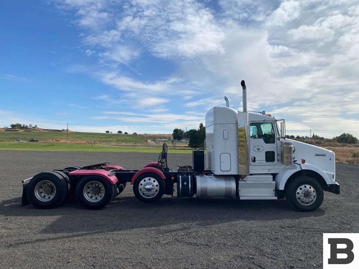 2013-kenworth-t800-image-7